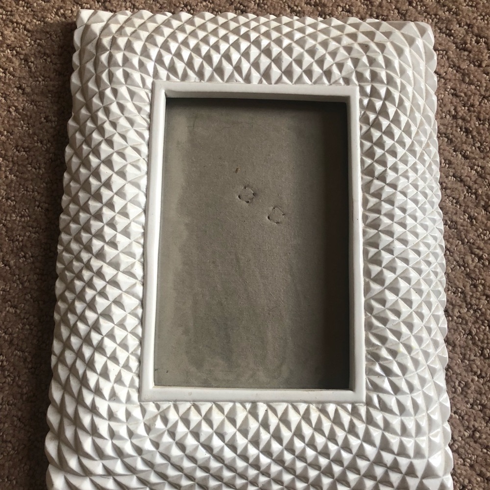 Pottery barn white frame for 4x6